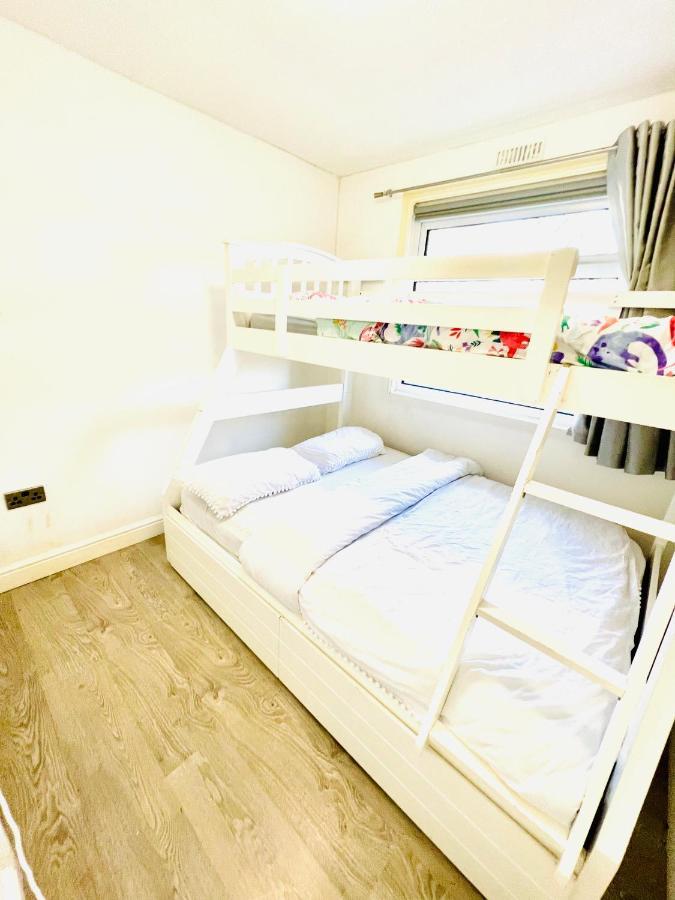 קרנארפון 18 River View Chalet-Glan Gwna Holiday Park מראה חיצוני תמונה